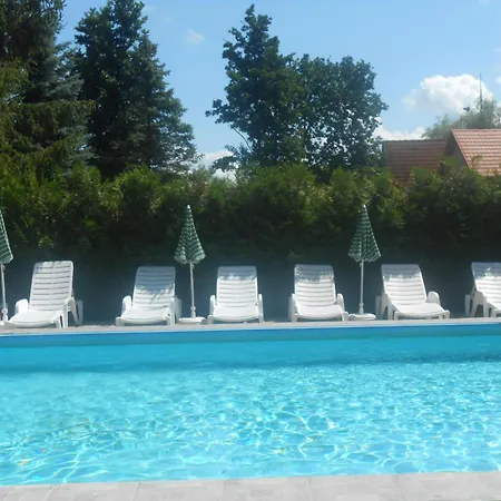 Ferienwohnung Mit Pool Fuer 2 Personen *
