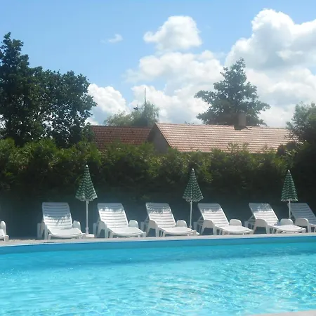 Apartment Ferienwohnung Mit Pool Fuer 2 Personen *